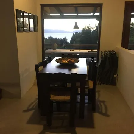 Vacation Villa, Family Friendly & Snooker بيت للعطل *