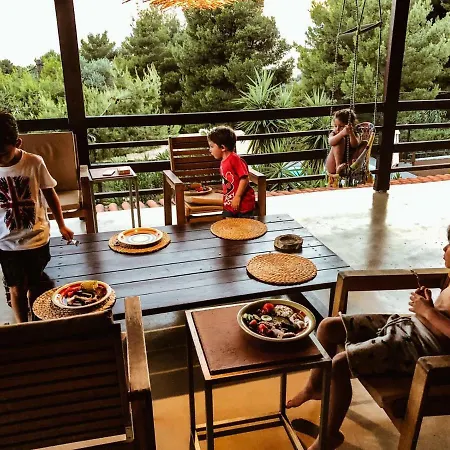 Vacation Villa, Family Friendly & Snooker بيت للعطل Nerotriviá