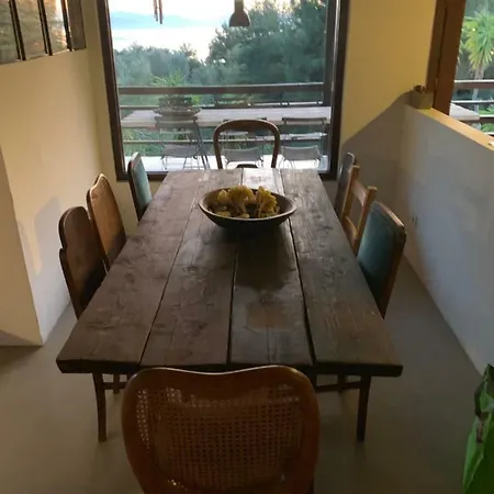 Vacation Villa, Family Friendly & Snooker بيت للعطل Nerotriviá