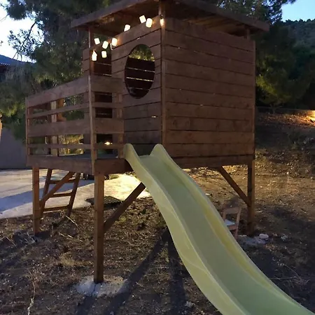 Vacation Villa, Family Friendly & Snooker بيت للعطل Nerotriviá