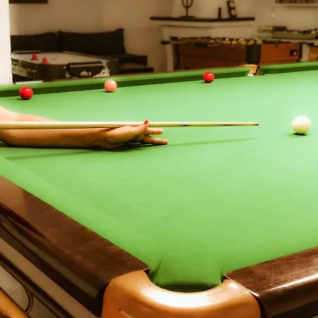 Vacation Villa, Family Friendly & Snooker بيت للعطل Nerotriviá